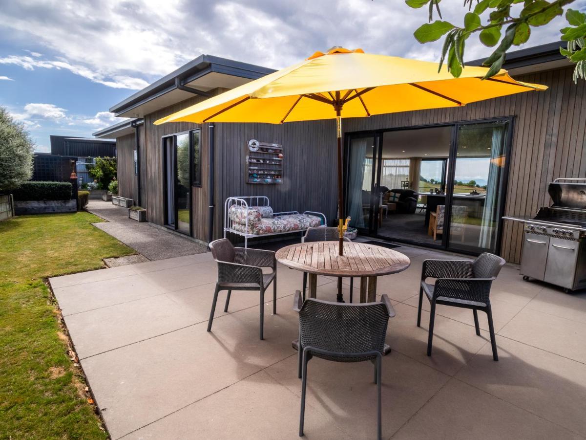 Number One Bach - Kaiteriteri Holiday Home Экстерьер фото